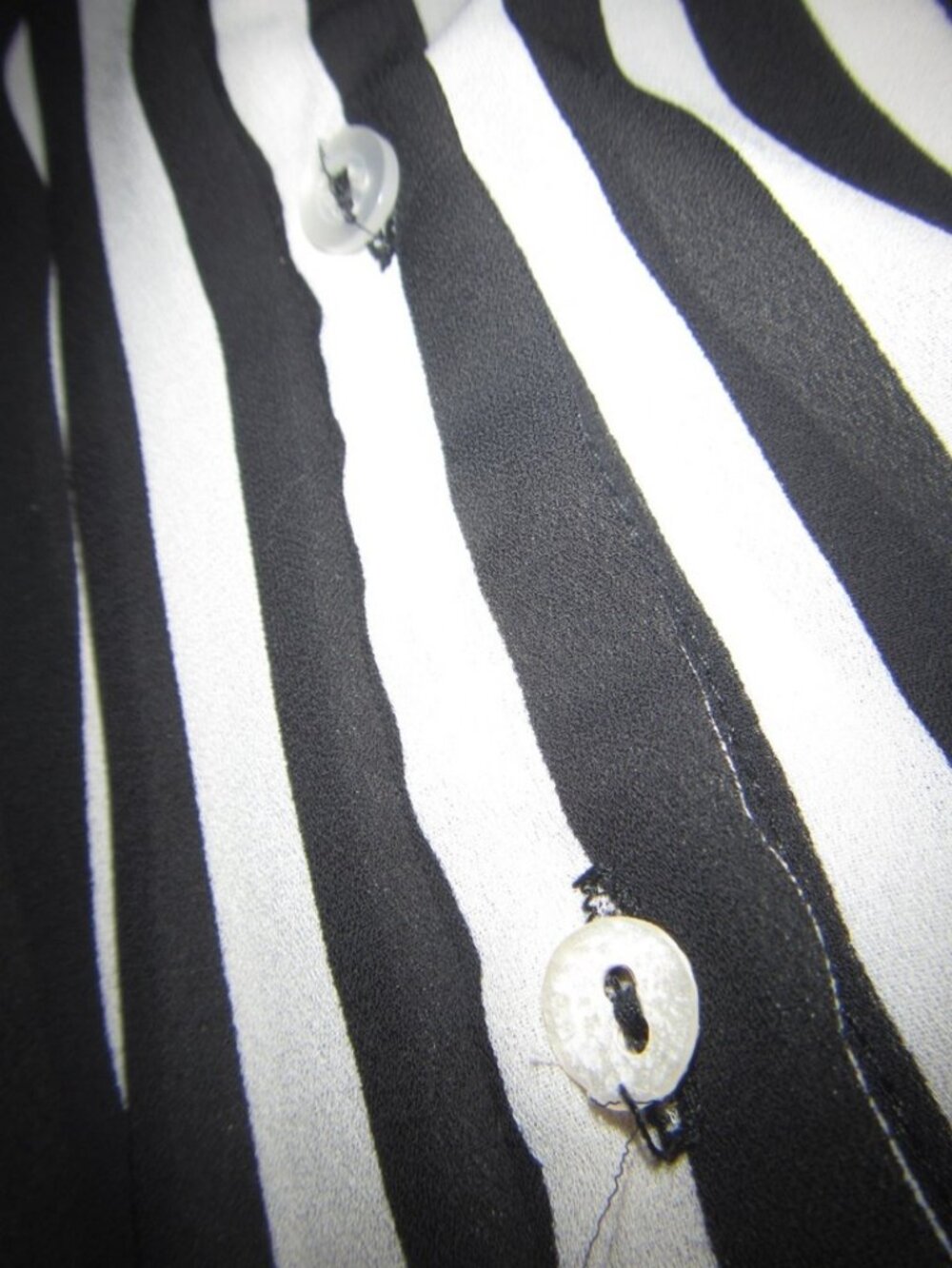 Sans Souci Black White Striped Long Sleeve Button Blouse Shirt MEDIUM - Picture 9 of 15
